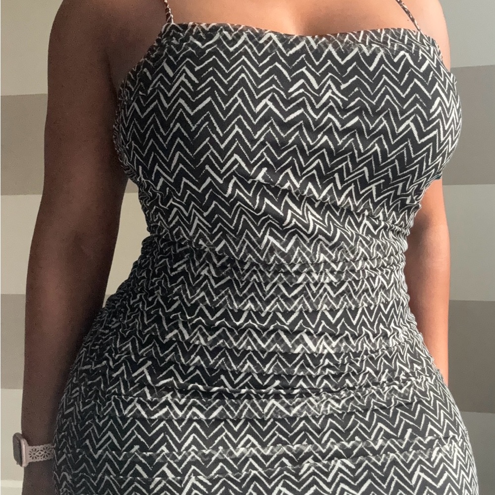 DKNY Black and White Chevron Midi Dress